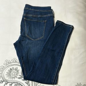 Hollister Mid-Rise Jean Legging. Size 15R